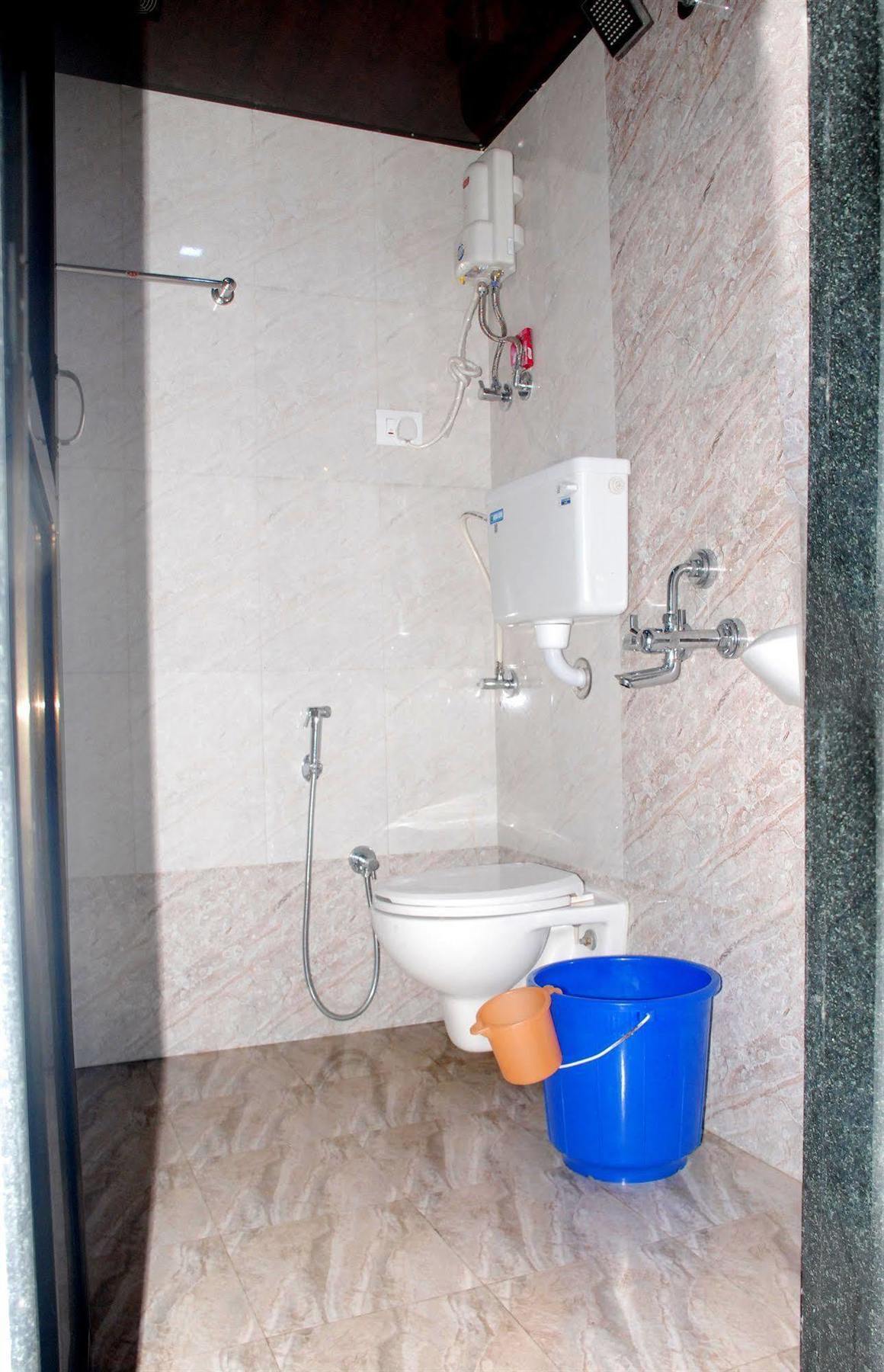 Fabexpress Adore Inn - Nr Mumbai International Airport Экстерьер фото